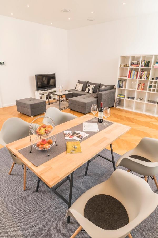 Apartment Parkview Alsergrund By Ichbucheat