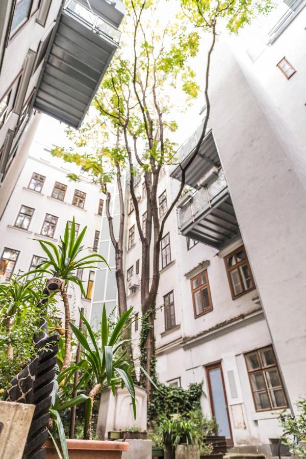 Parkview Alsergrund By Ichbucheat Wien